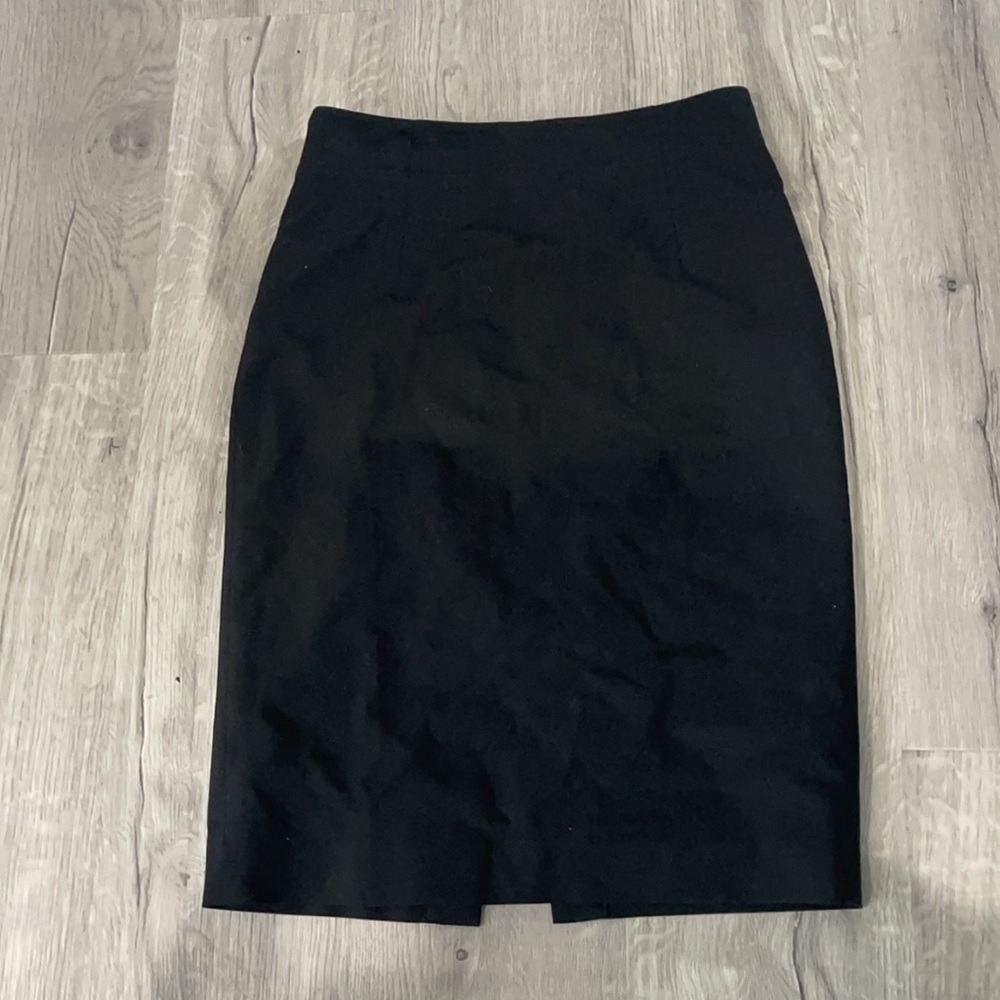 🔥 Banana Republic Stretch Black skirt Size 2 Womens